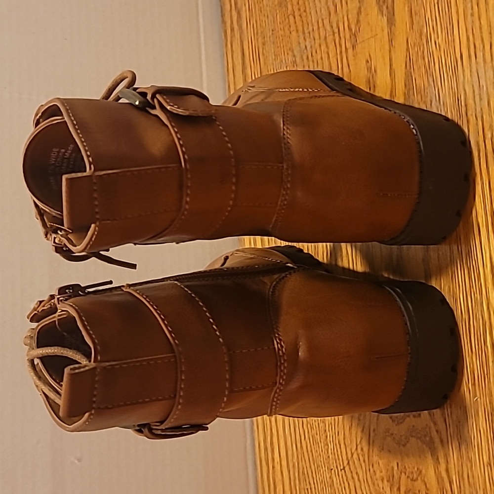 NWOT Kohl's SO Tan Combat Casual Boots with Buckle Women's 7.5 Wide - Picture 4 of 10